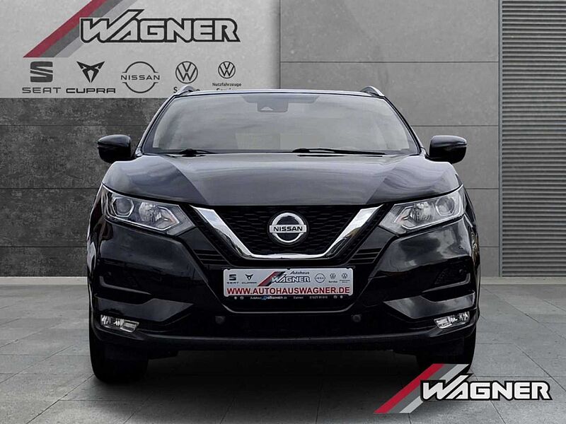 Nissan Qashqai 1.3 DIG-T N-Way 6MT Panorama Navi SHZ Spurhalteass