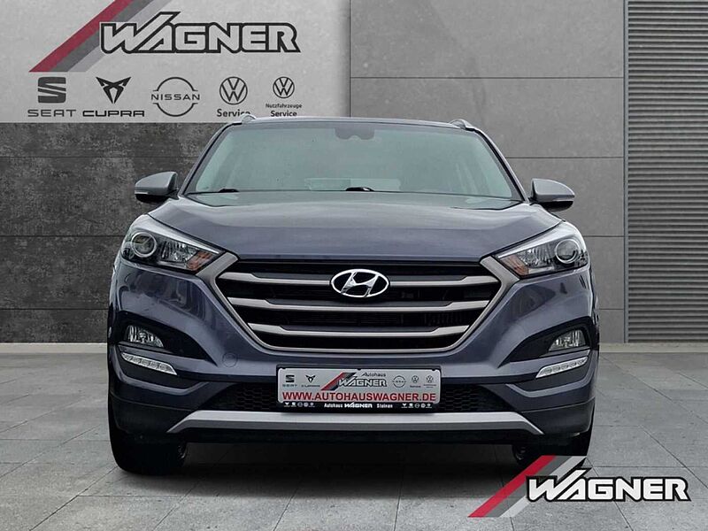 Hyundai TUCSON 1.6 Advantage 4WD DCT AHK SHZ Navi LenkradHZG Totw